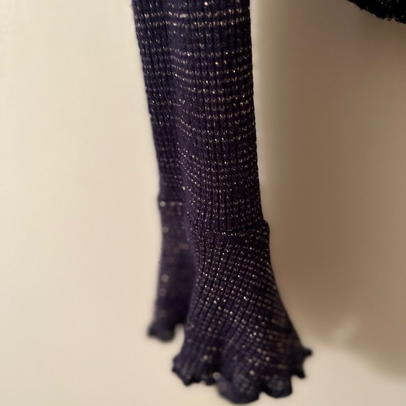 Free People Intimately V Neck knit front bow tie flutter cuffs slits size XS - Picture 3 of 9